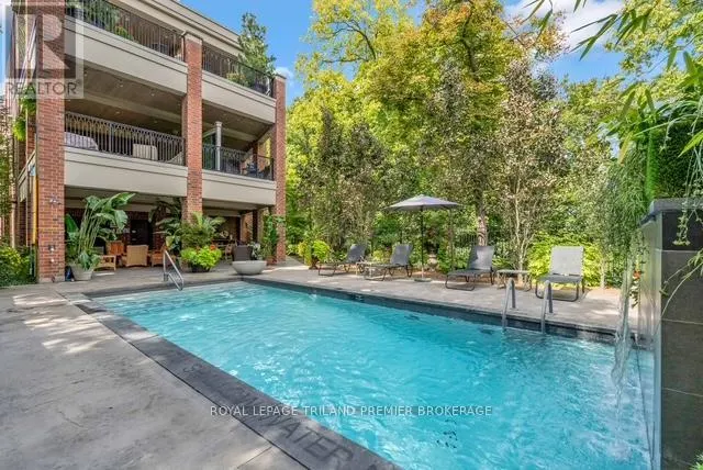 202 - 122 WORTLEY ROAD, #202