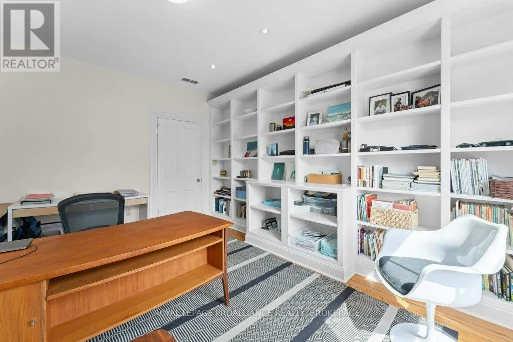 28 WELLINGTON STREET