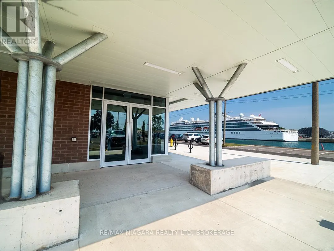 101 - 118 WEST STREET, #101