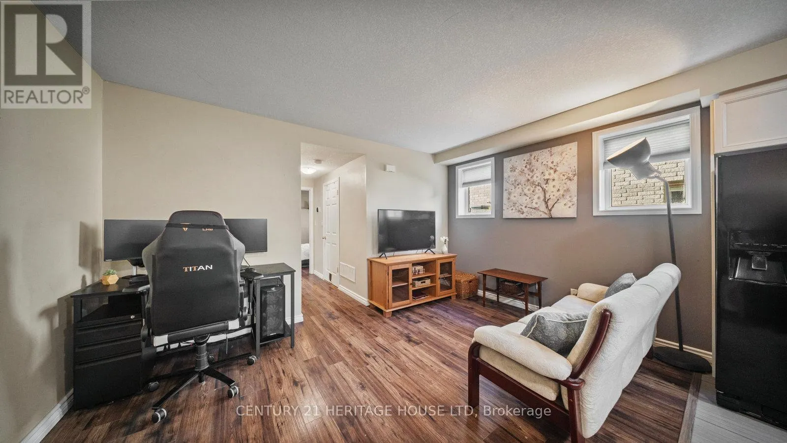 14D - 931 GLASGOW STREET