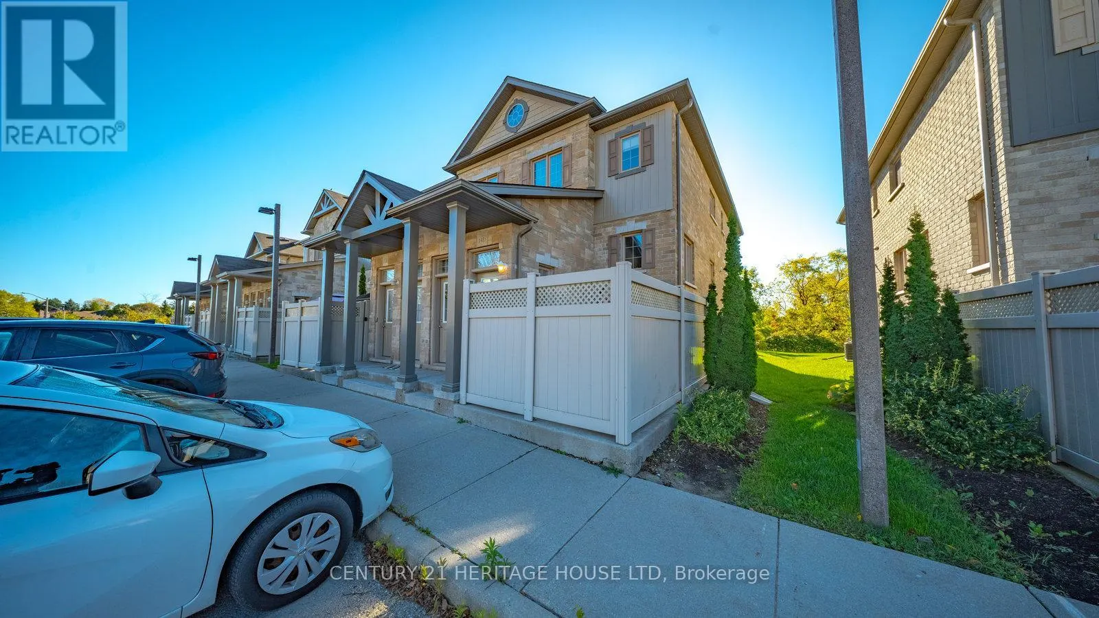 14D - 931 GLASGOW STREET