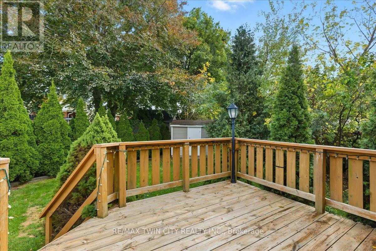 943 WINTERHALT AVENUE