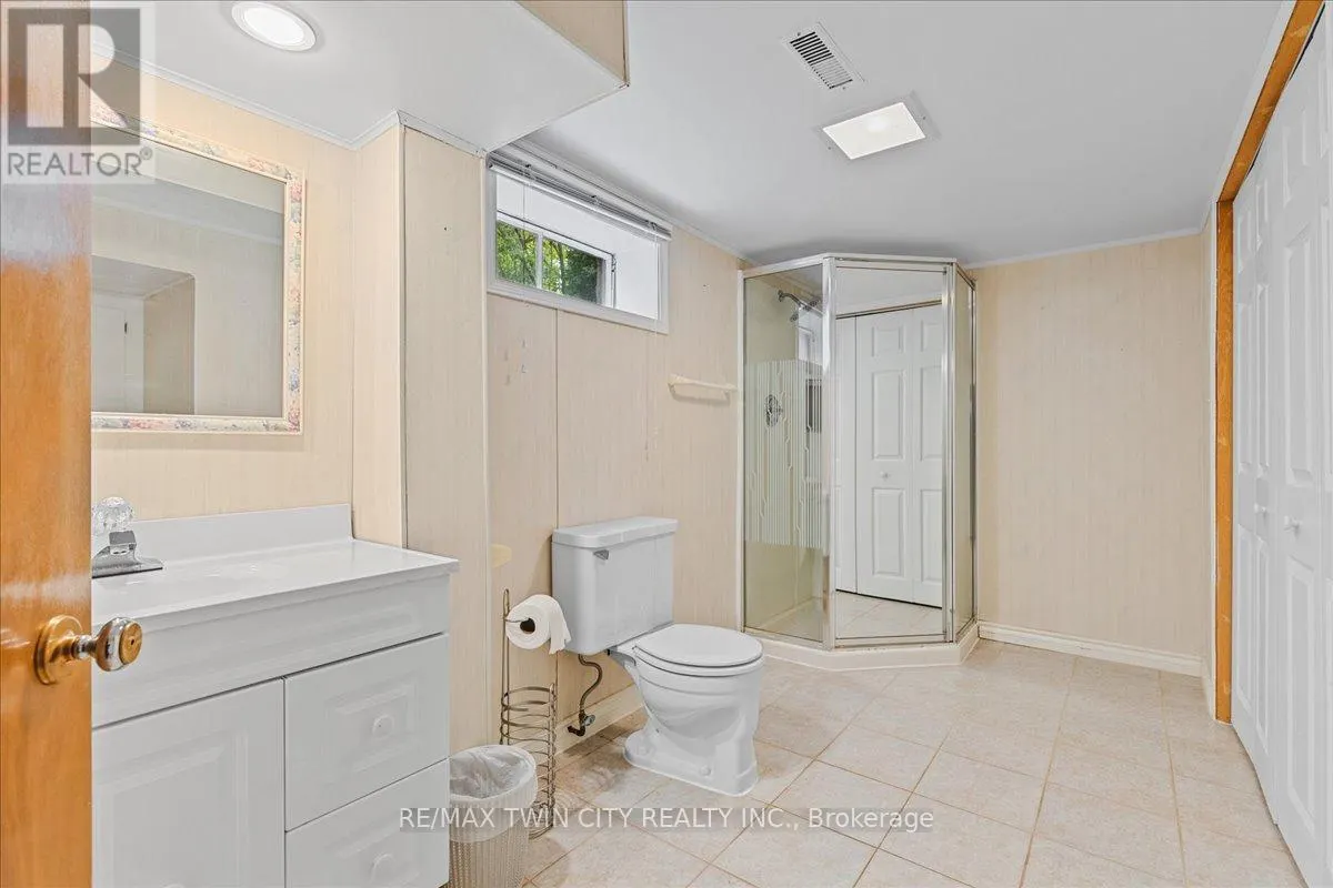 943 WINTERHALT AVENUE