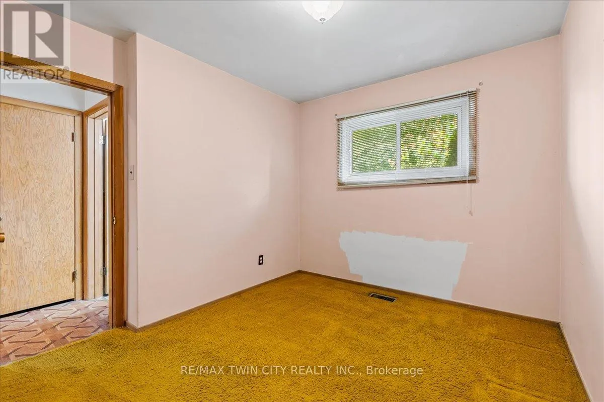 943 WINTERHALT AVENUE