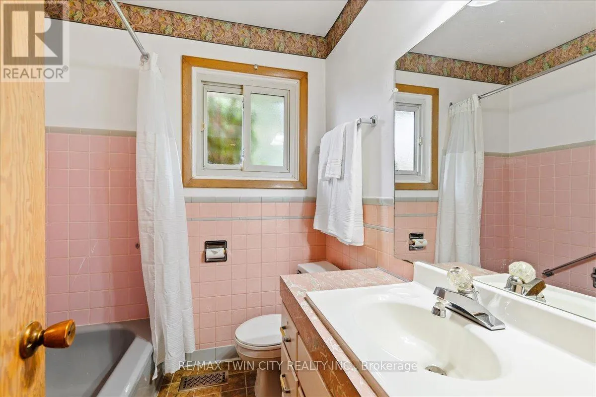 943 WINTERHALT AVENUE