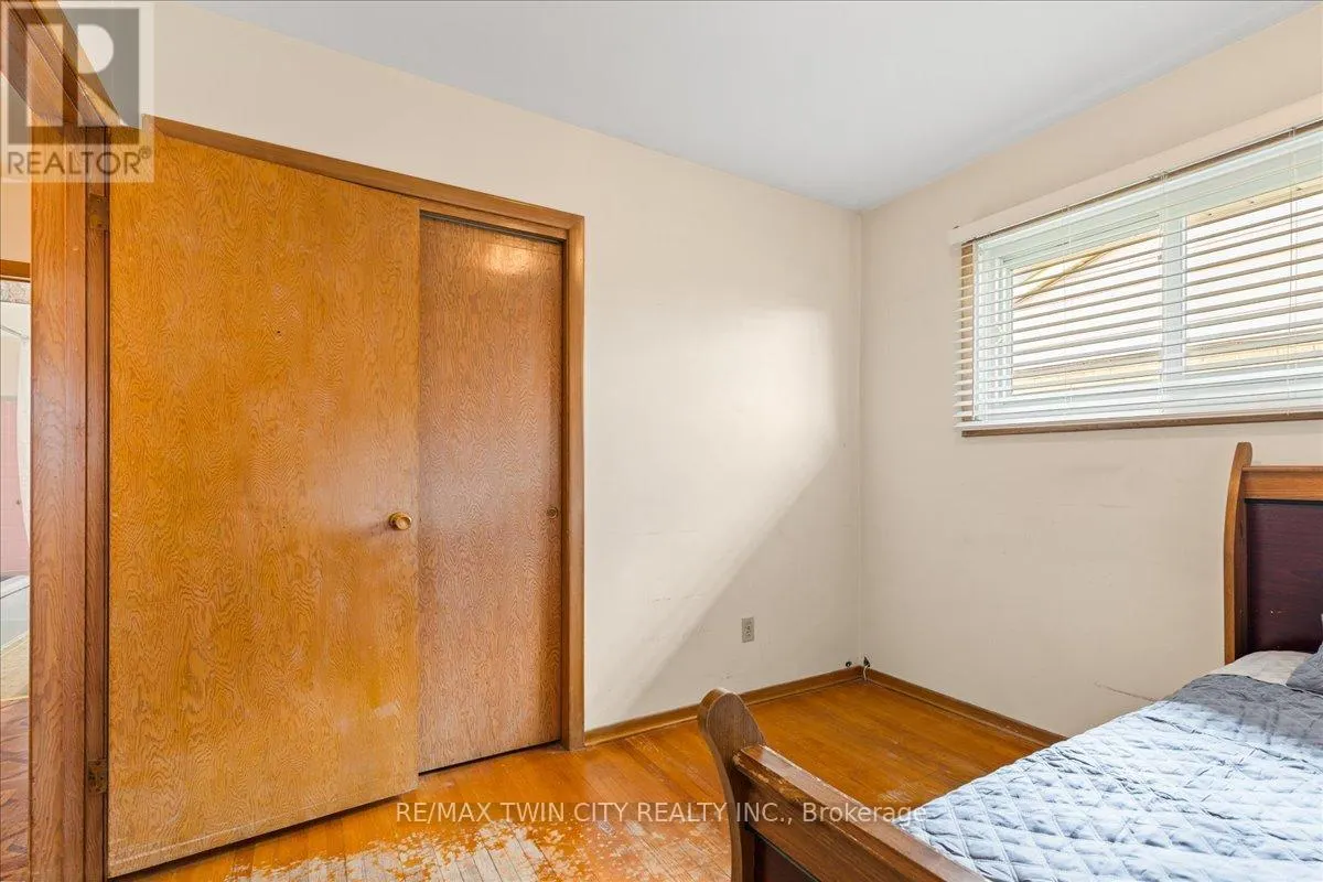 943 WINTERHALT AVENUE