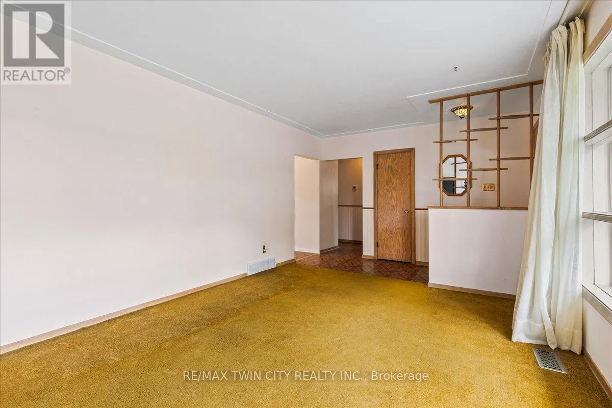 943 WINTERHALT AVENUE