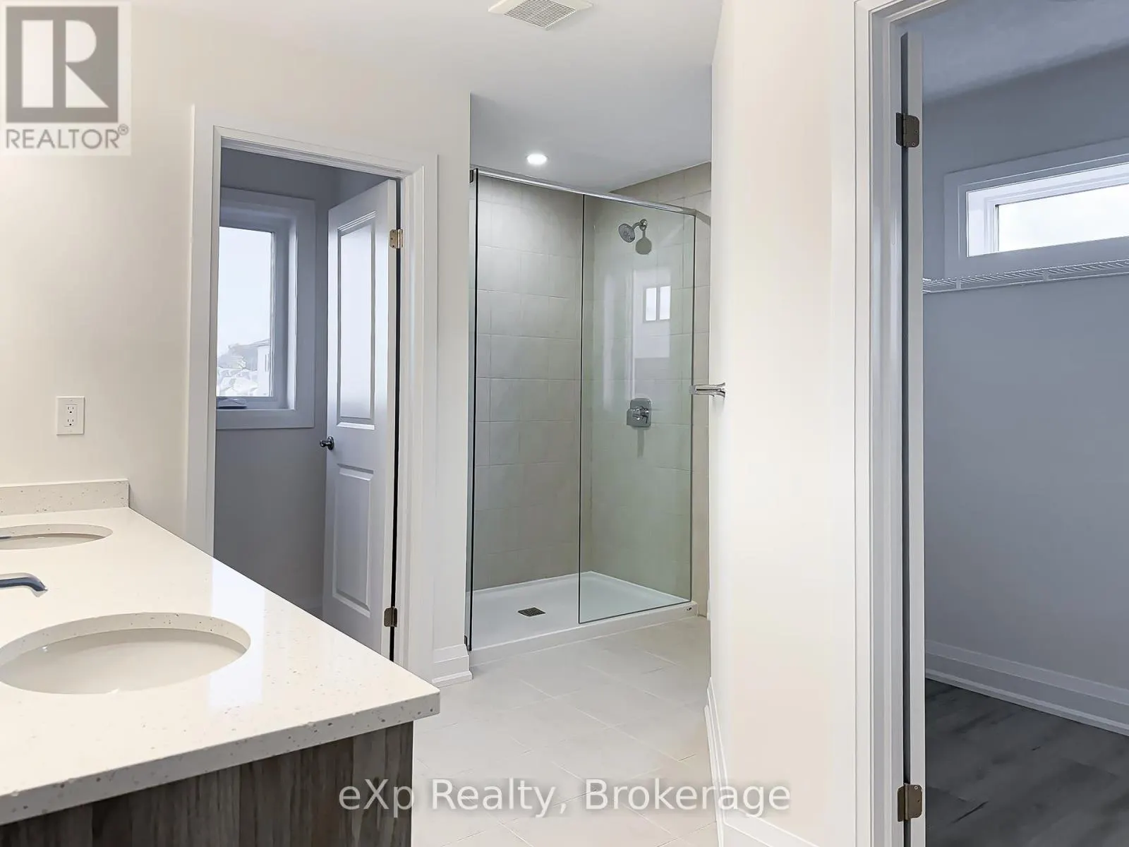 #UPPER - 347 CANADA PLUM STREET, ##Upper