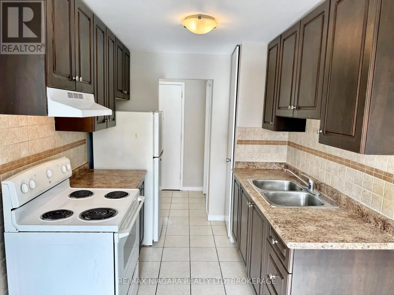 309 - 7 RIVERVIEW BOULEVARD, #309