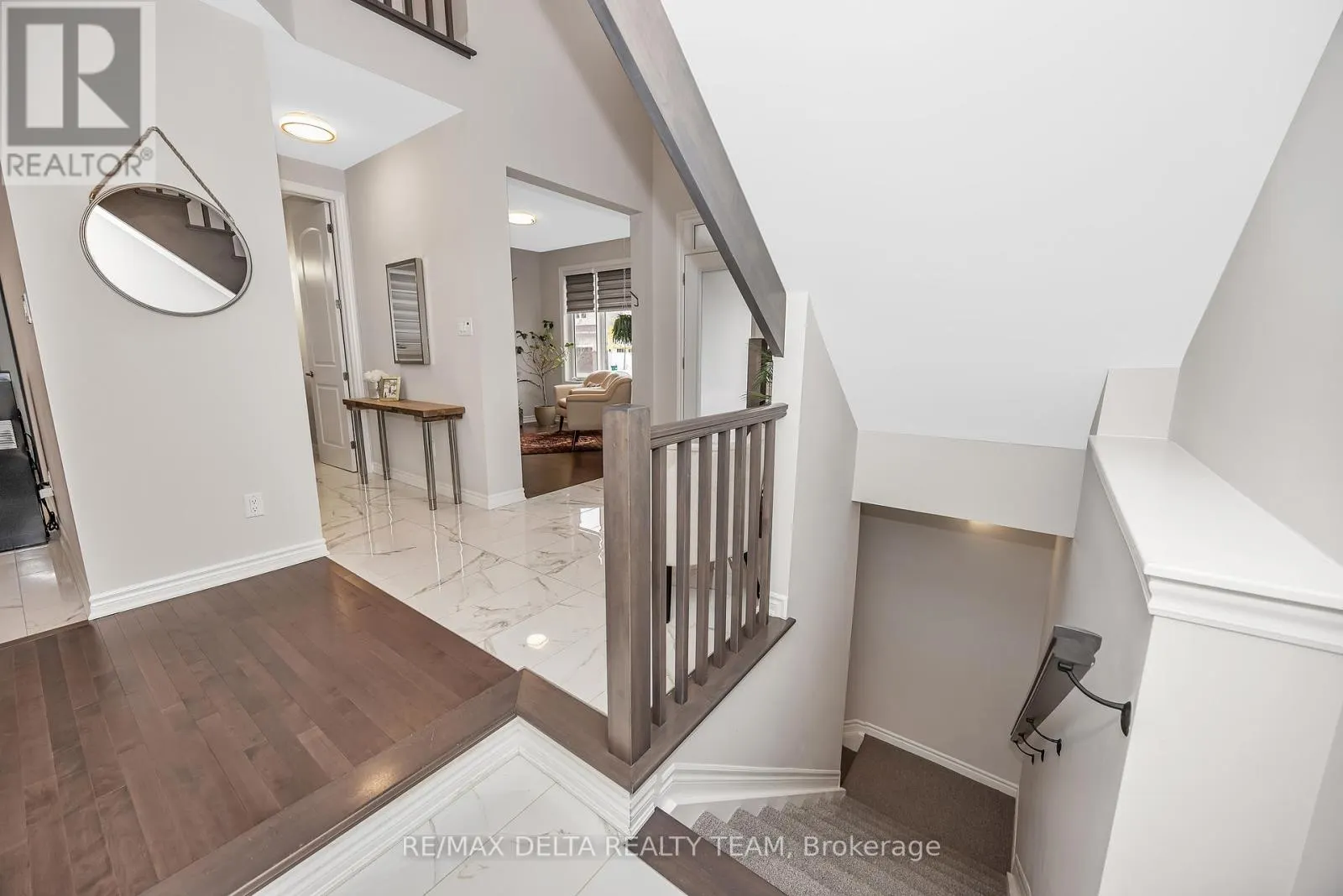 748 VENNECY TERRACE