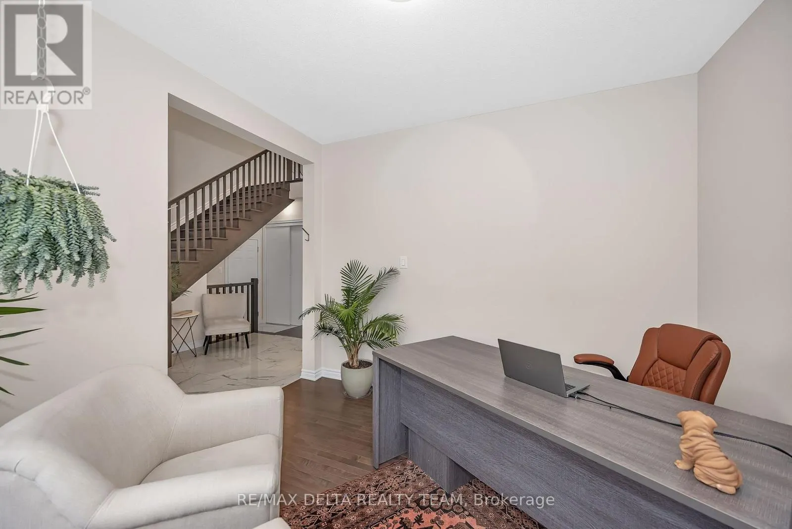 748 VENNECY TERRACE