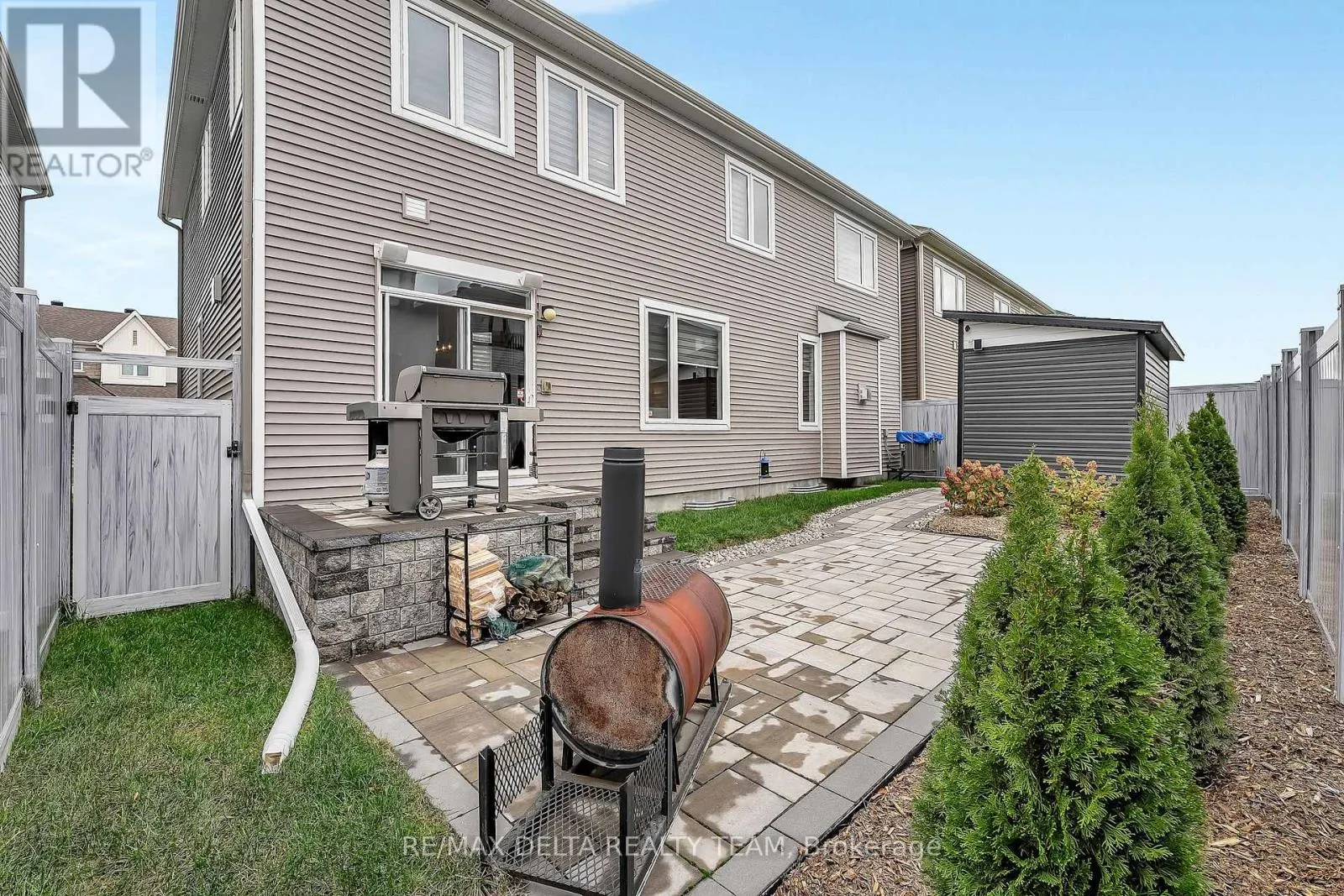 748 VENNECY TERRACE
