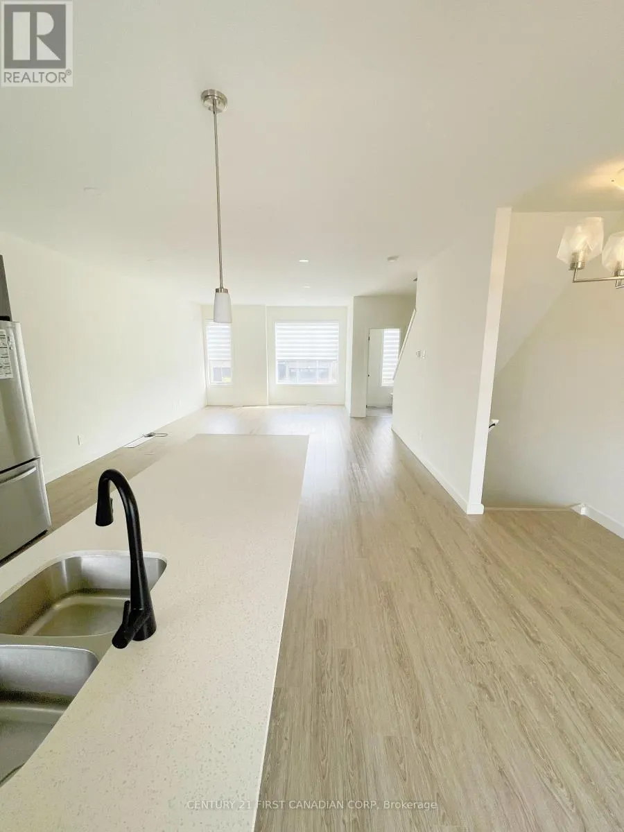 44 - 1781 HENRICA AVENUE, #44