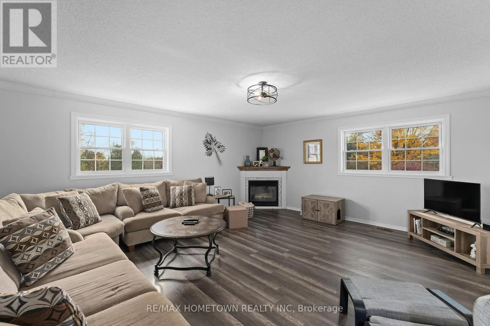 4432 MURRAY ROAD