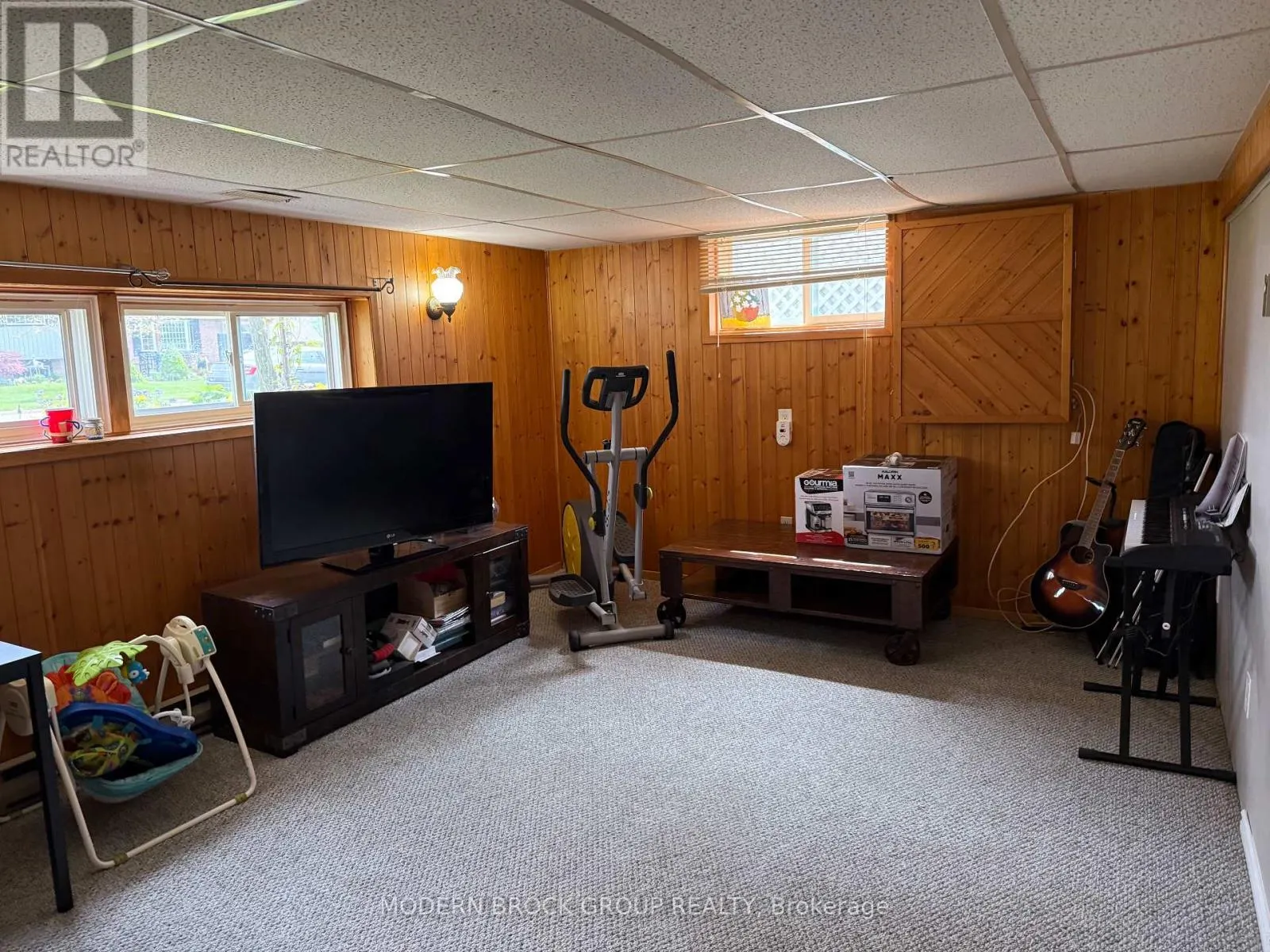 1350 LINDEN CRESCENT