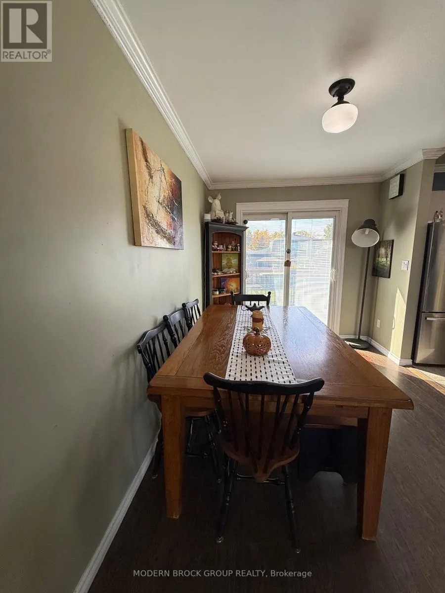 1350 LINDEN CRESCENT