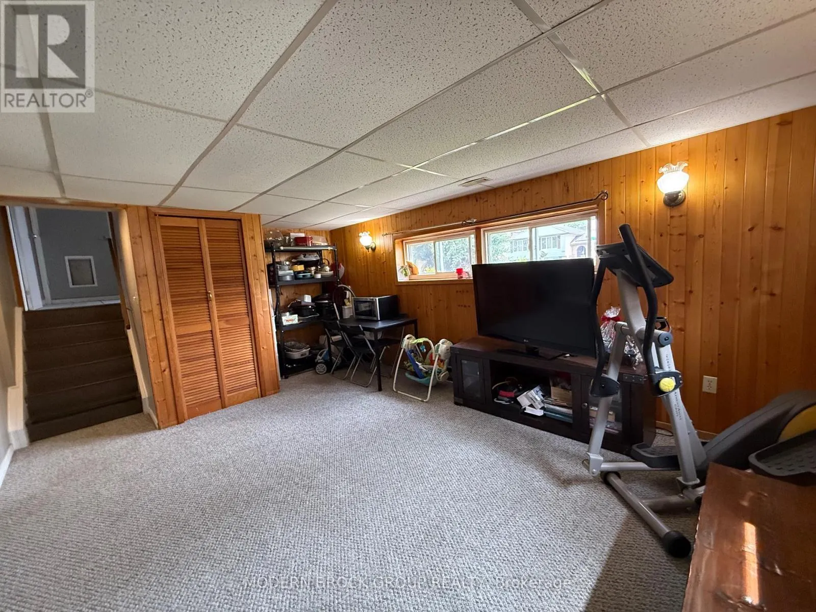 1350 LINDEN CRESCENT