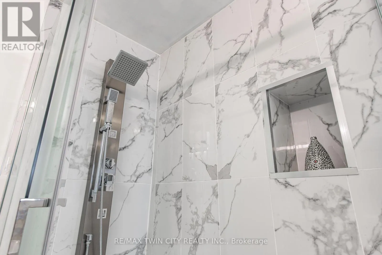 86 SANTA MARIA DRIVE