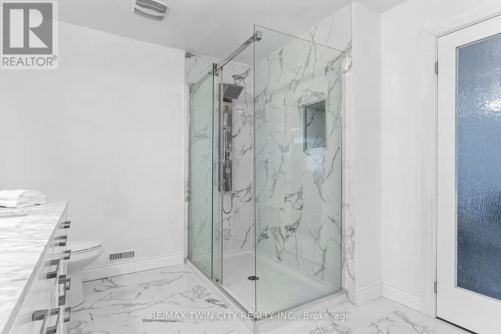 86 SANTA MARIA DRIVE