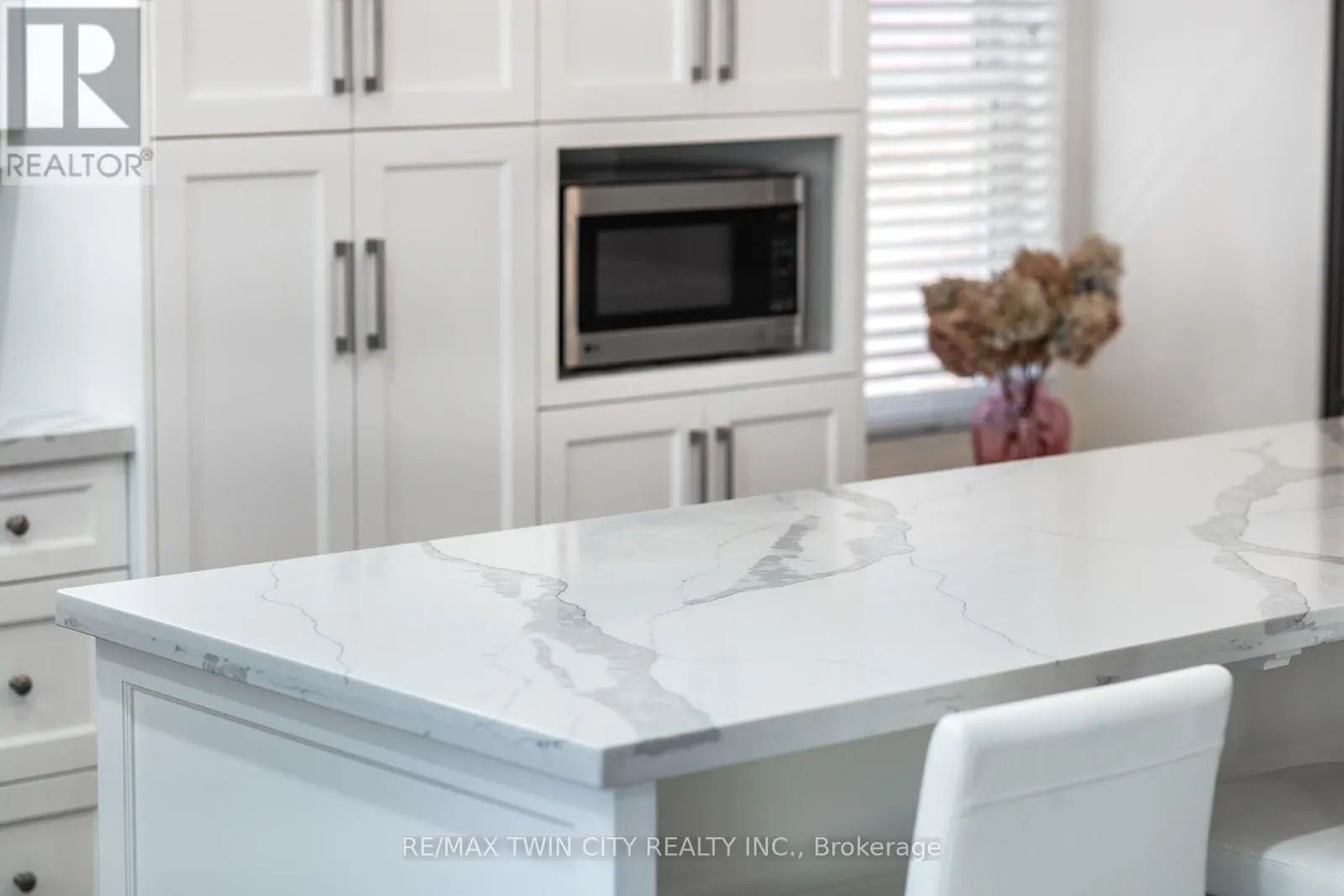 86 SANTA MARIA DRIVE