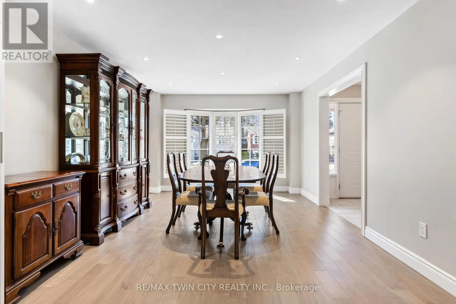 86 SANTA MARIA DRIVE