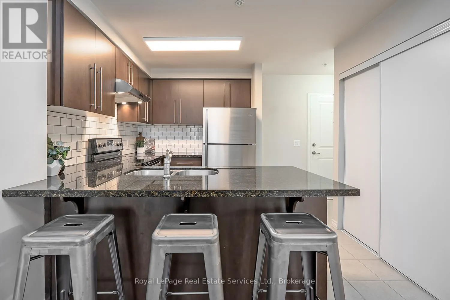 337 - 1077 GORDON STREET, #337