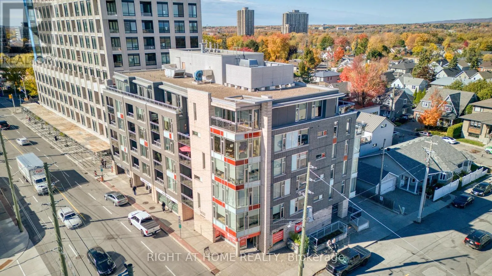 UNIT #206 - 1433 WELLINGTON STREET W