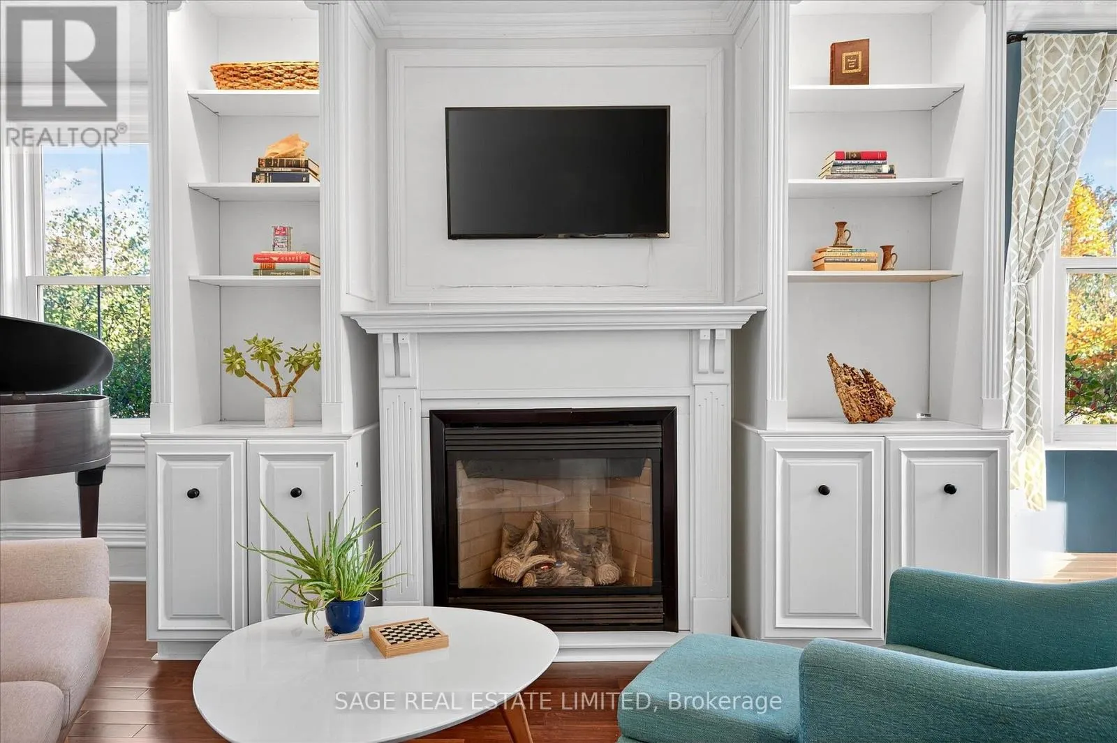 33 NORTH WATER STREET