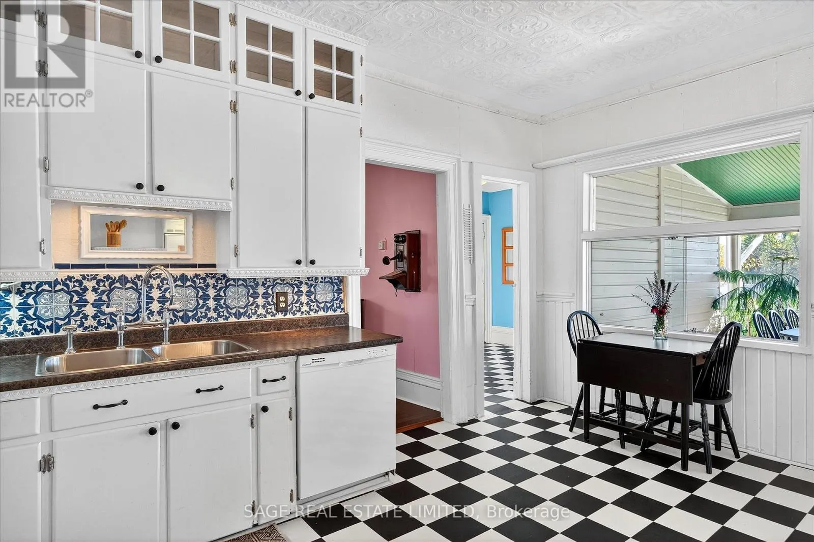 33 NORTH WATER STREET