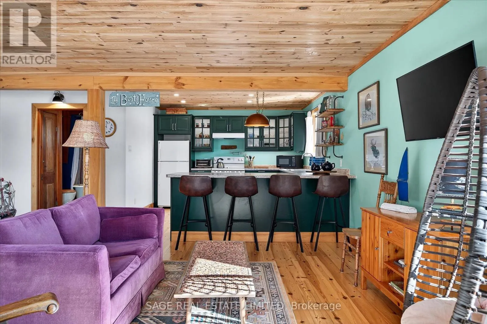 33 NORTH WATER STREET