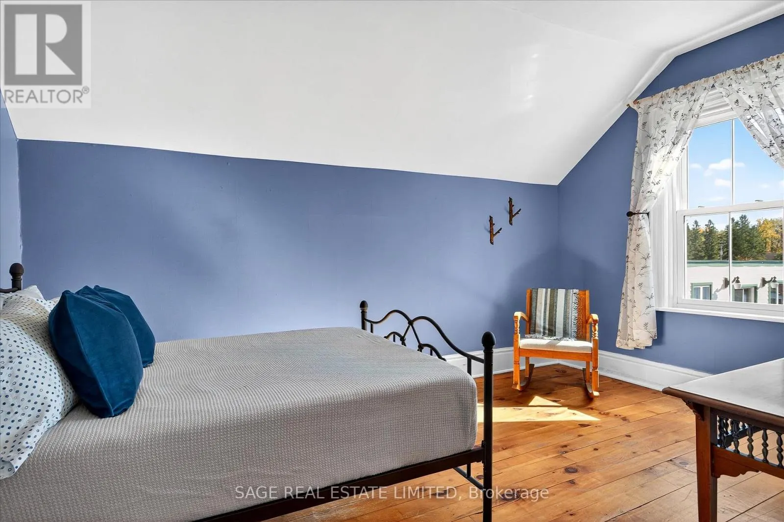 33 NORTH WATER STREET