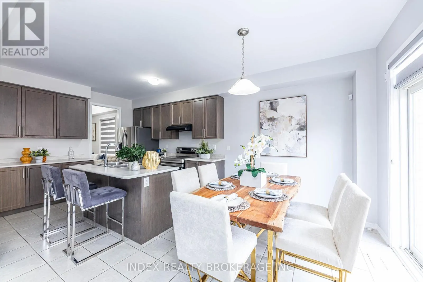 7713 BLACK MAPLE DRIVE