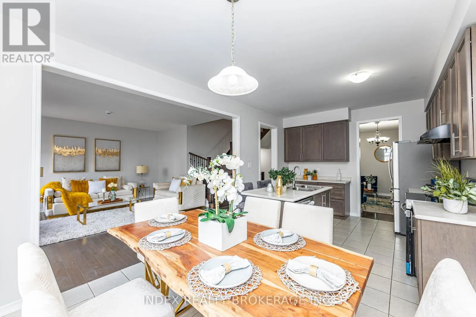 7713 BLACK MAPLE DRIVE