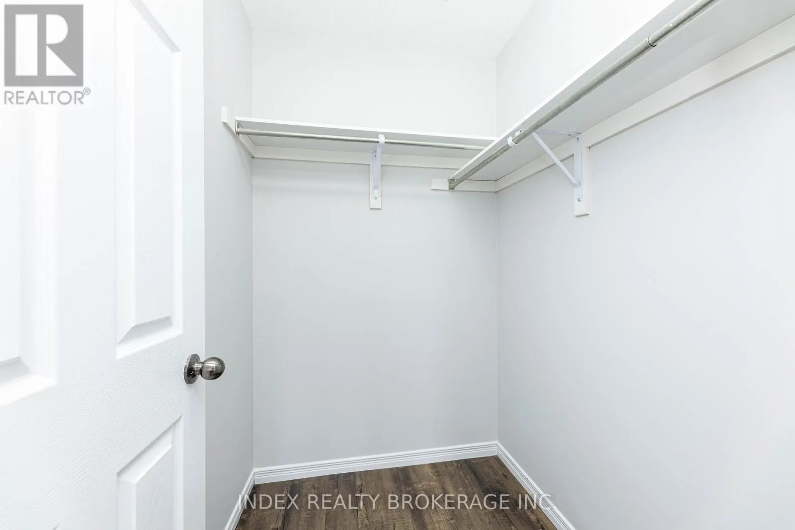 7713 BLACK MAPLE DRIVE