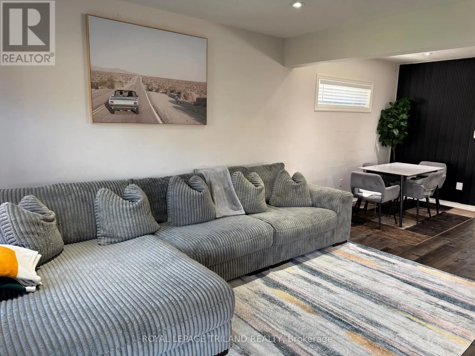 UPPER - 41 CORTLAND TERRACE, #UPPER