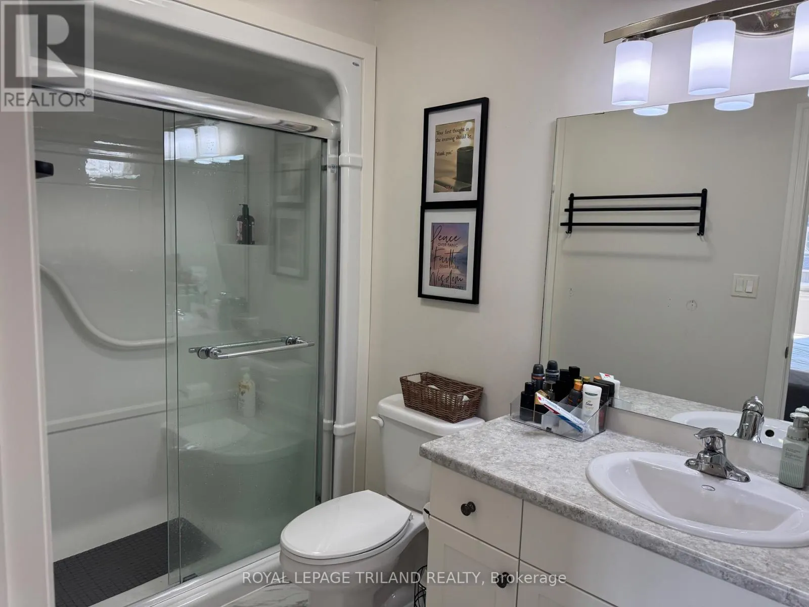 UPPER - 41 CORTLAND TERRACE, #UPPER