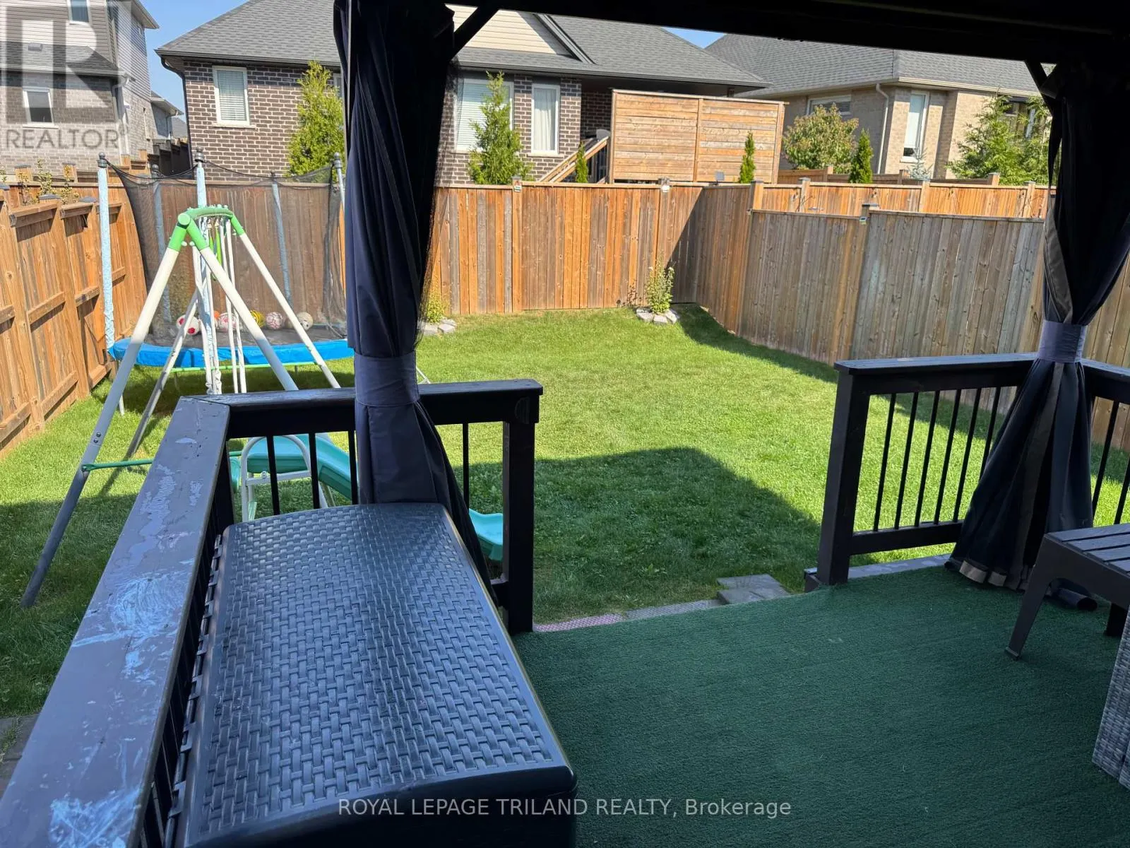 UPPER - 41 CORTLAND TERRACE, #UPPER