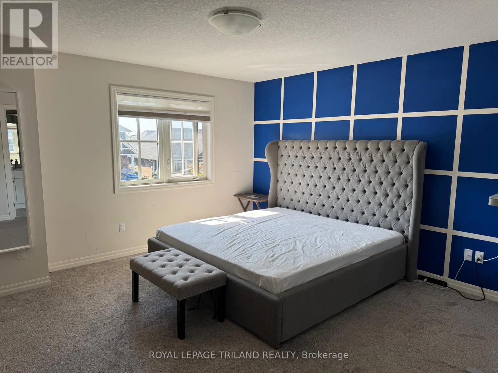 UPPER - 41 CORTLAND TERRACE, #UPPER