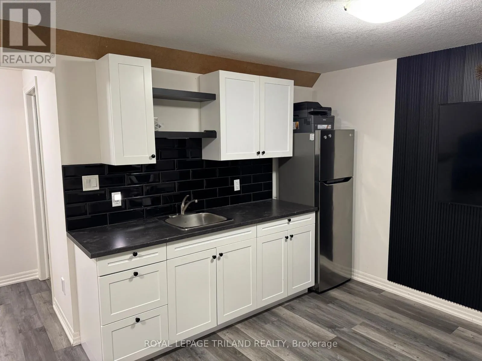 LOWER - 41 CORTLAND TERRACE, #LOWER