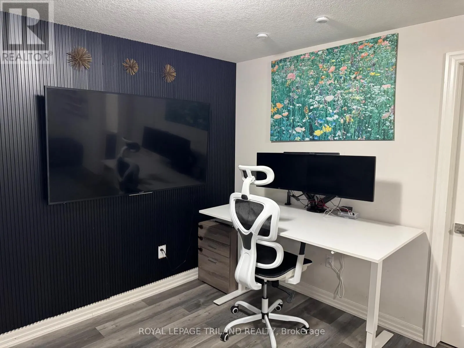 LOWER - 41 CORTLAND TERRACE, #LOWER