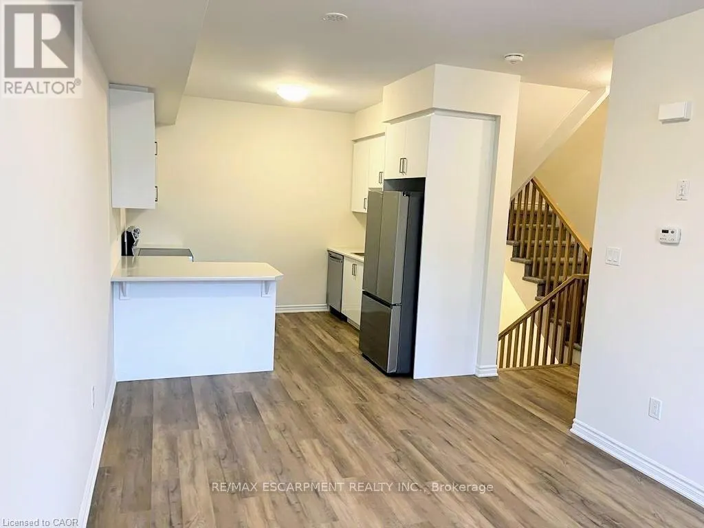 45 - 305 GARNER ROAD W