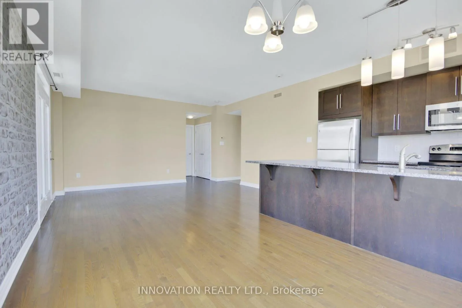 201 - 180 GUELPH PRIVATE