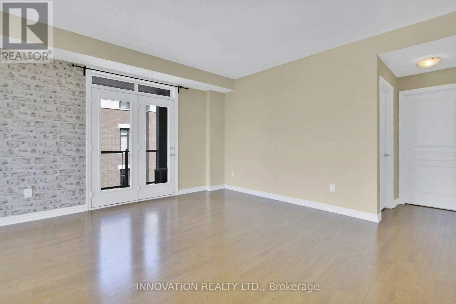 201 - 180 GUELPH PRIVATE