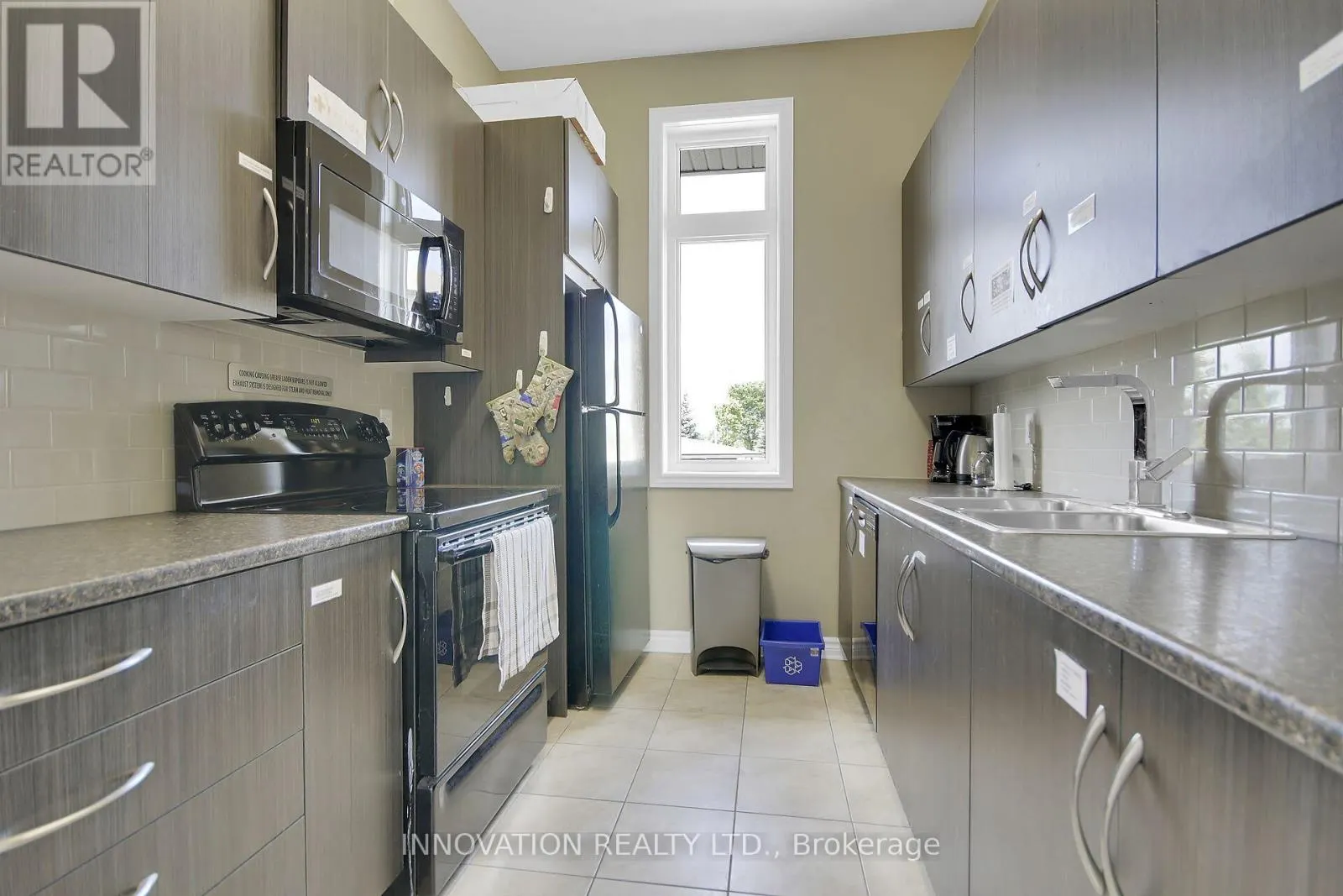 201 - 180 GUELPH PRIVATE