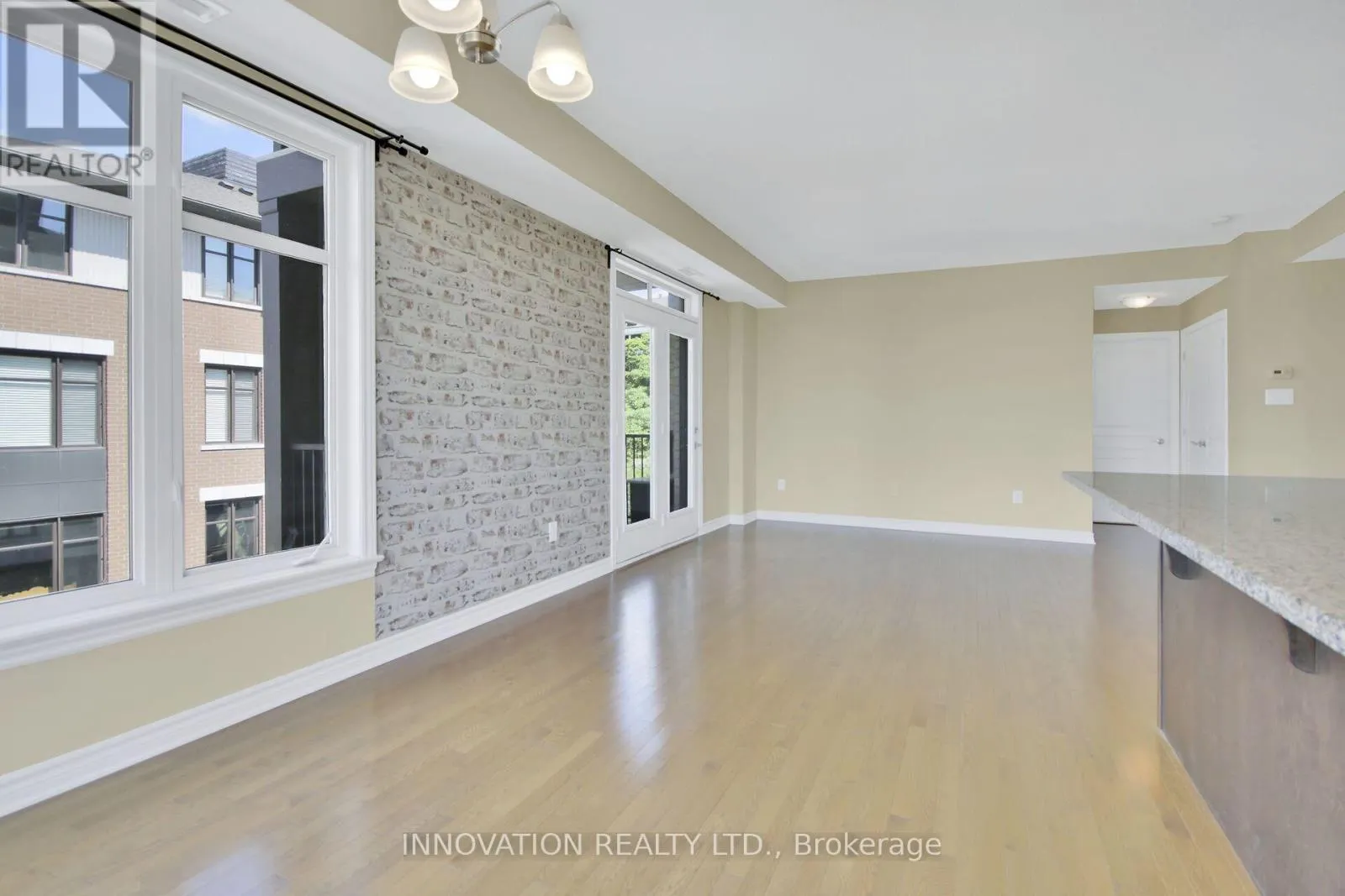 201 - 180 GUELPH PRIVATE