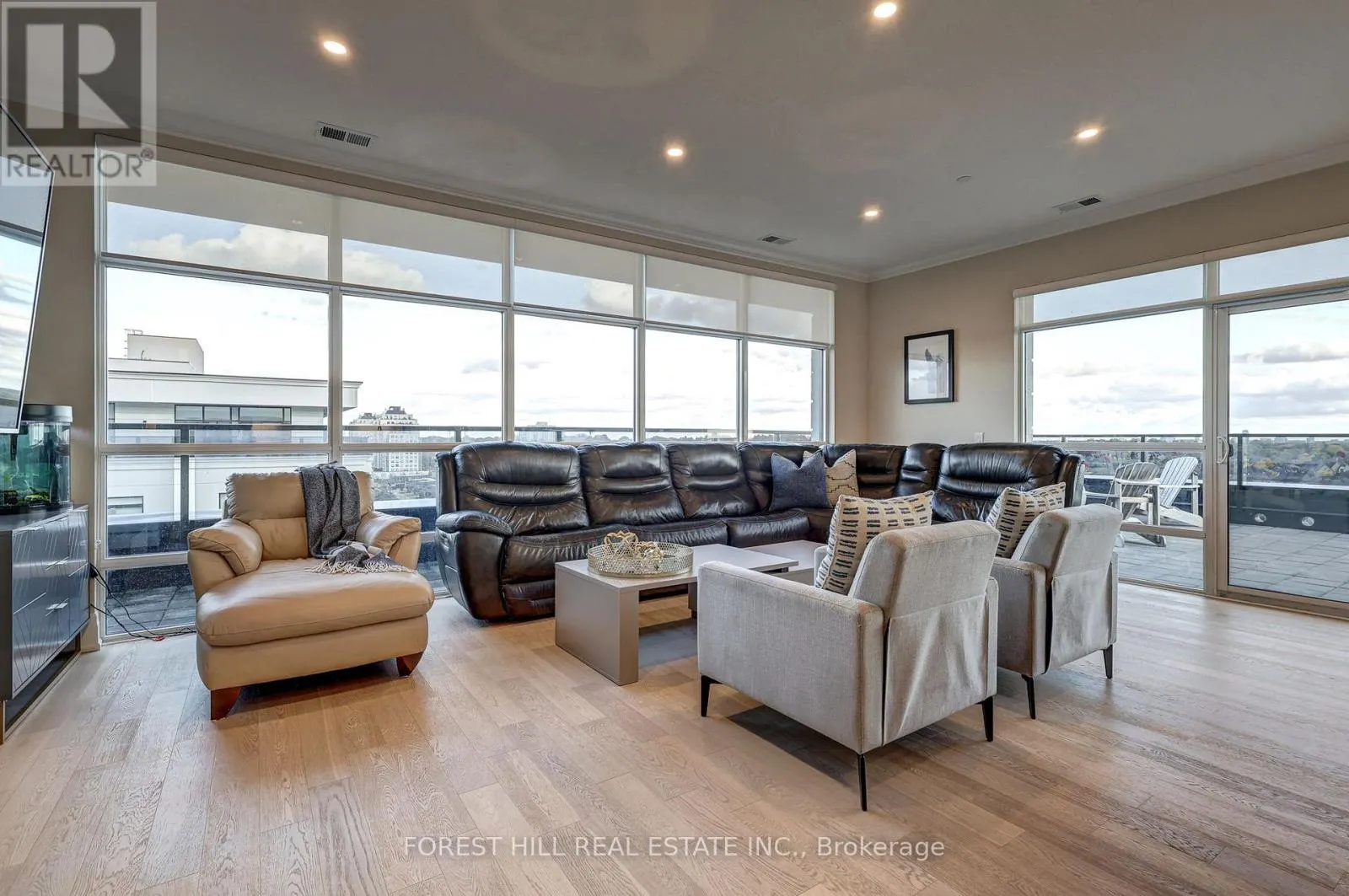 1005 - 460 CALLAWAY ROAD, #1005