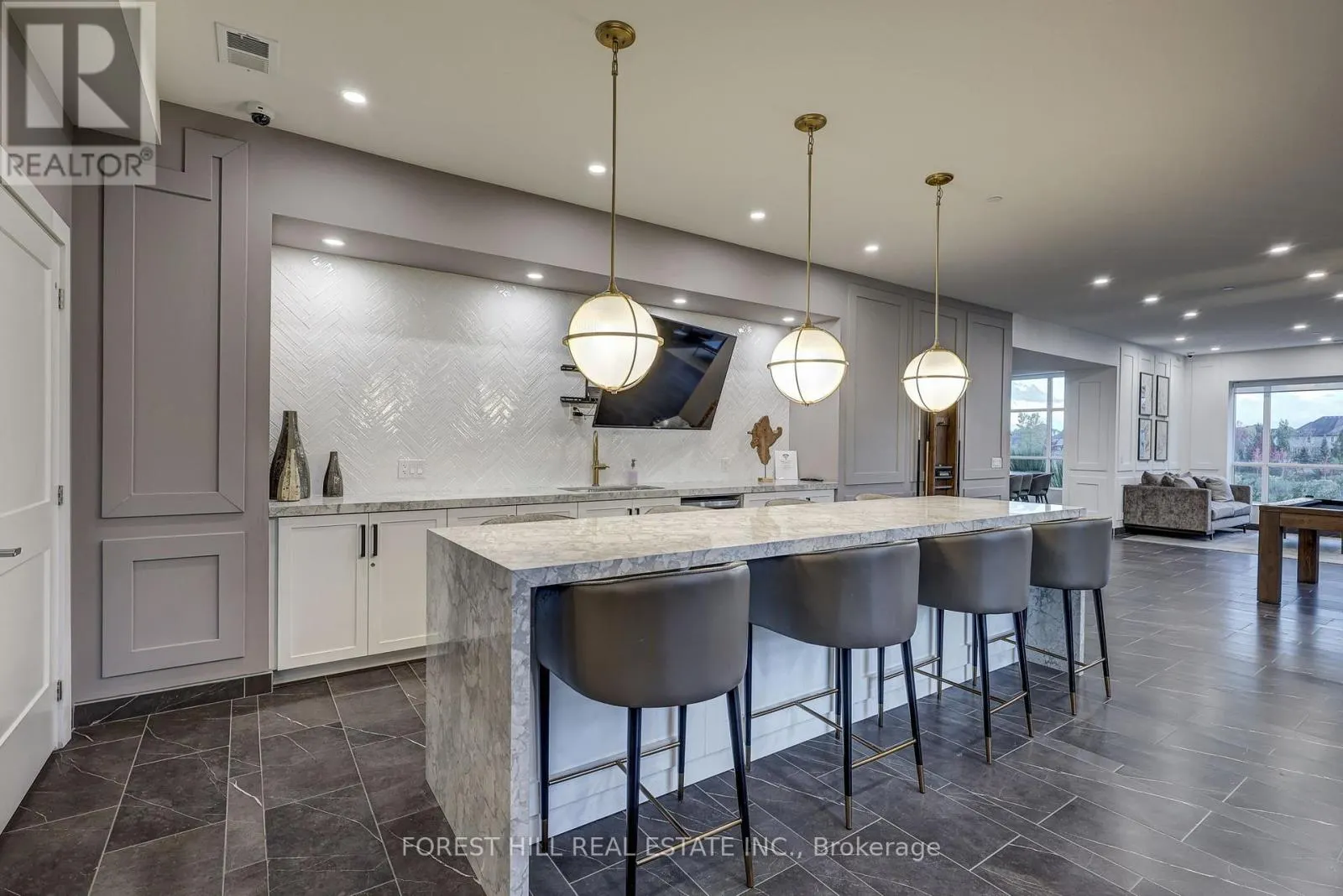 1005 - 460 CALLAWAY ROAD, #1005