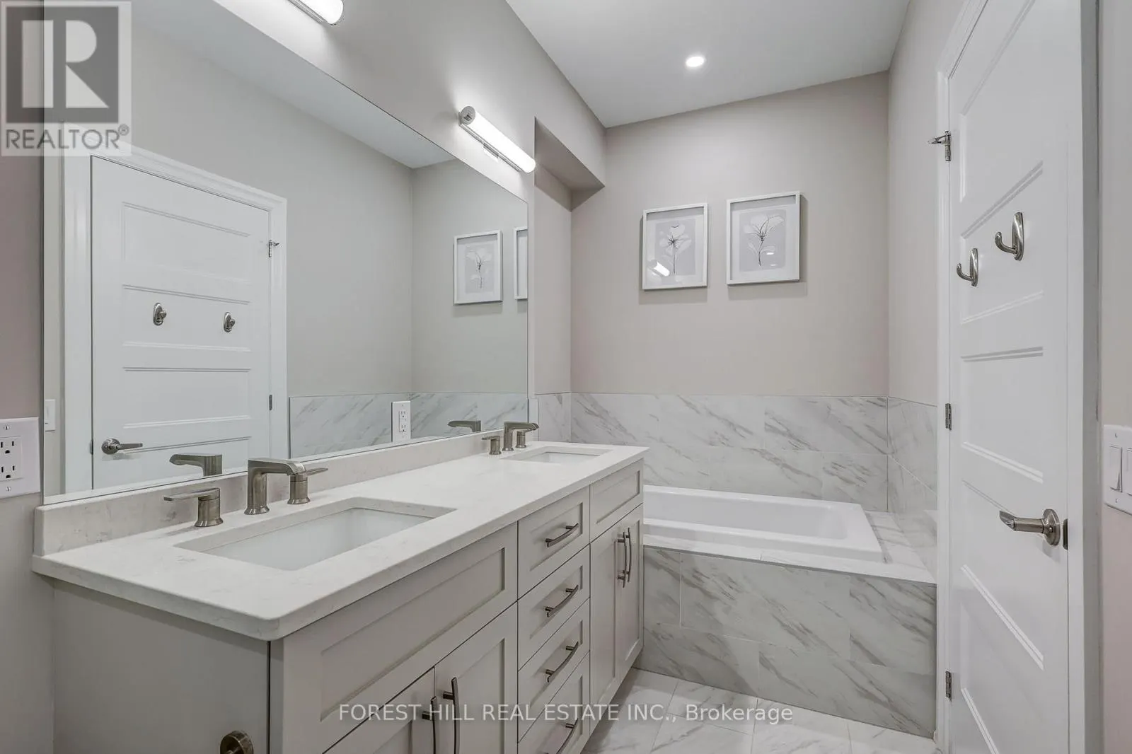 1005 - 460 CALLAWAY ROAD, #1005