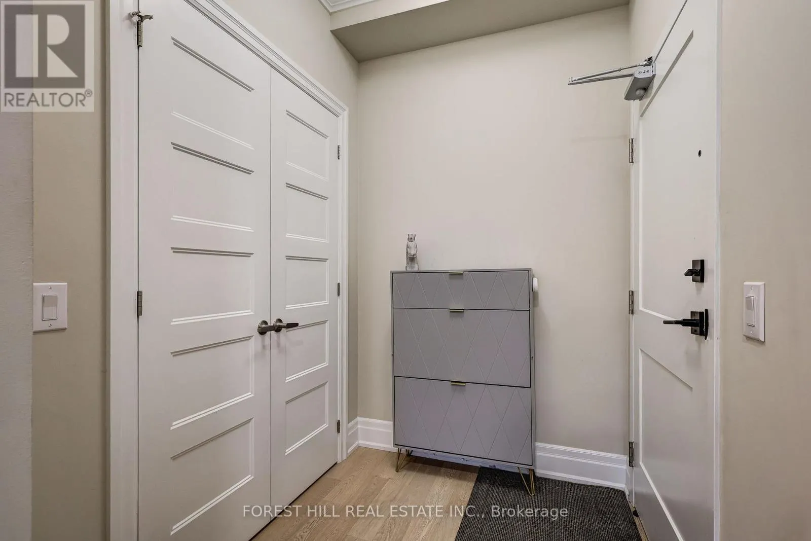 1005 - 460 CALLAWAY ROAD, #1005