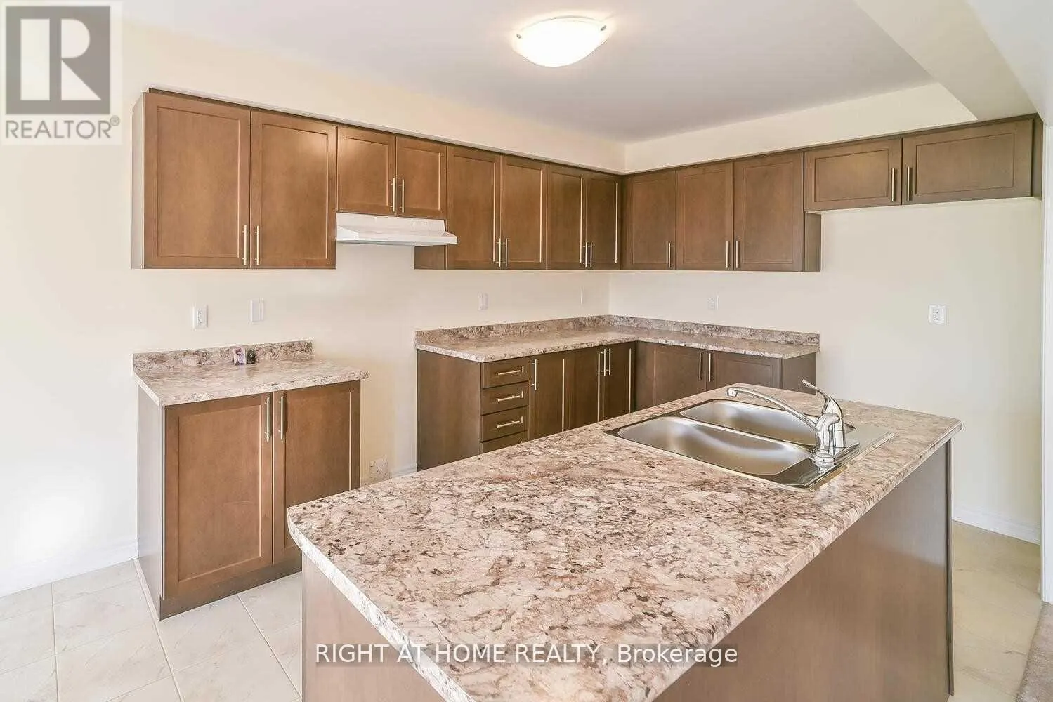 38 - 755 LINDEN DRIVE